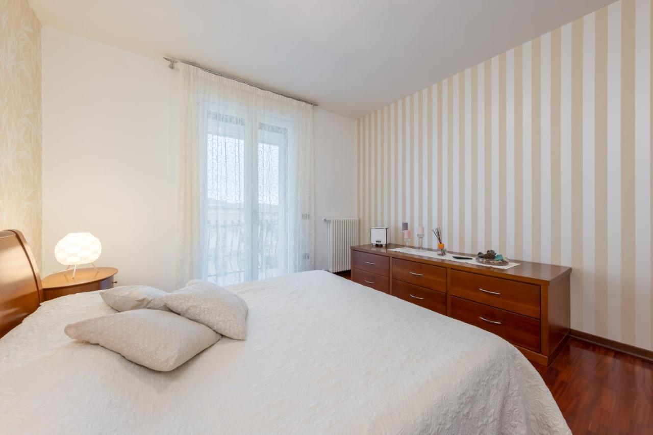 Giotto Guesthouse Due Carrare ภายนอก รูปภาพ
