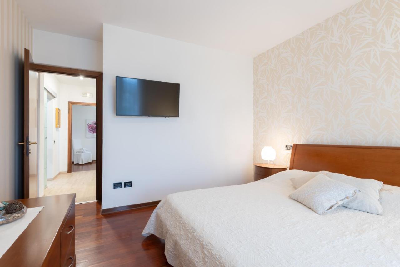 Giotto Guesthouse Due Carrare ภายนอก รูปภาพ